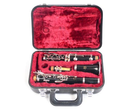 A modern Yamaha clarinet, cased.