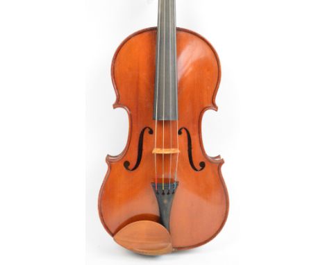 A modern French full size viola with two-piece back, Stradivarius copy, length of back 39.9cm, cased.