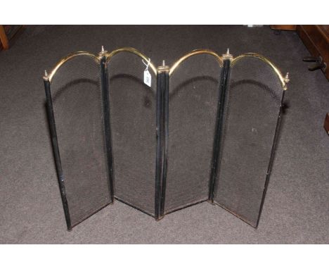 Four fold mesh firescreen.