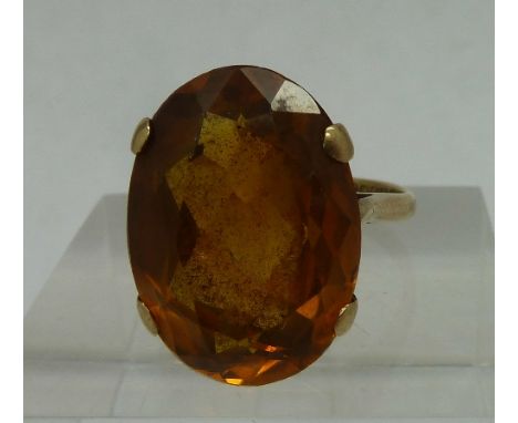 A 9ct gold and citrine ring, weight 5.7g, size N