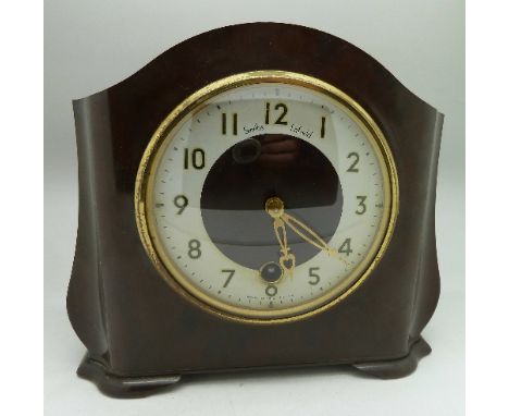 A Smiths Bakelite mantel clock