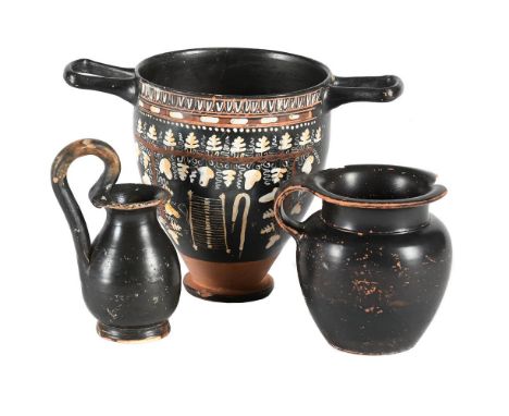 A QUANTITY OF ANTIQUITIES  A South Italian Gnathia ware black glazed skyphos circa 4th Century BC, with white and yellow deco