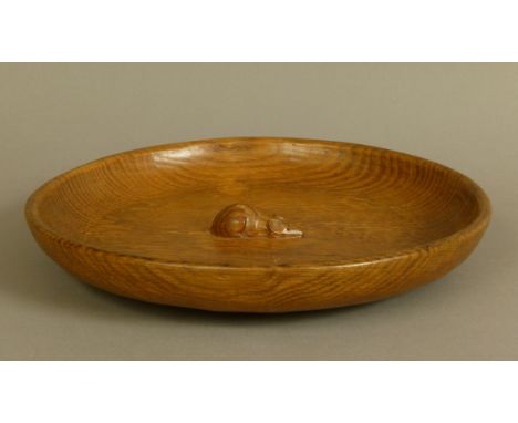 THOMPSON OF KILBURN 'MOUSEMAN', an oak fruit bowl, circular, carved in relief to the centre with a mouse, 29cm diameter 