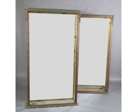 A PAIR OF 19TH CENTURY GILDED BRASS FRAMED AND MIRROR BACKED DISPLAY CABINETS BY SIEGEL, PARIS, having a moulded ovolu cornic