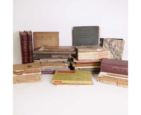 Chinese art and other reference books, etc., including a large number of copies of the same book (qty.) Provenance: Arthur Pr