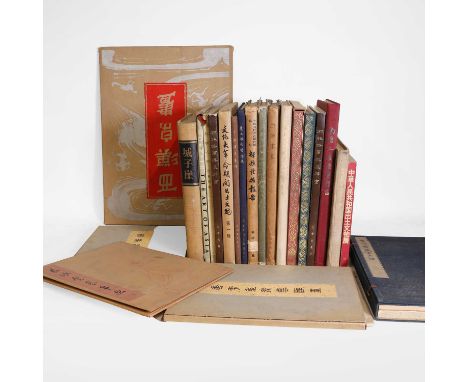 Chinese Archaeology, Jade, etc. including: Dou ji tai gou dongqu muzang tu shuo (Archaeology of Douji tai), Su Bingqi 1954; H