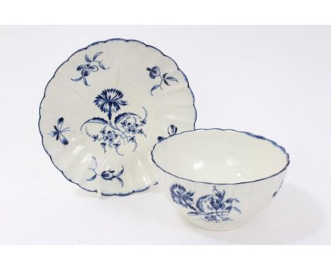 18th century Worcester blue and white porcelain slop bowl on stand, reeded form decorated floral sprigs and insects, stand 17