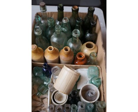 Collection of vintage bottles 