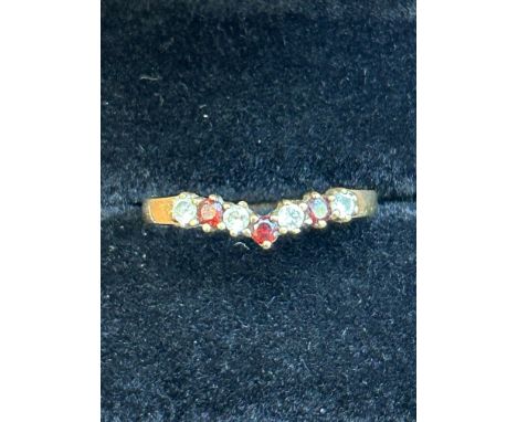 9ct gold ring set with red &amp; cz stones Size Q 1.4g 