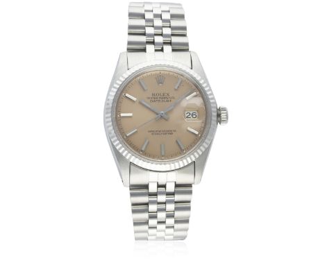 A GENTLEMAN'S STAINLESS STEEL &amp; WHITE GOLD ROLEX OYSTER PERPETUAL DATEJUST BRACELET WATCH CIRCA 1972, REF. 1601
D: Salmon