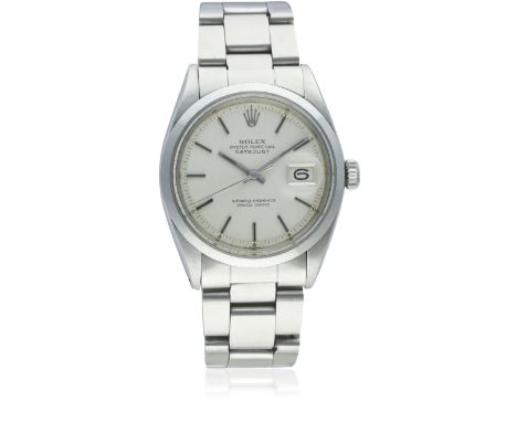 A GENTLEMAN'S STAINLESS STEEL ROLEX OYSTER PERPETUAL DATEJUST BRACELET WATCH CIRCA 1971, REF. 1600
D: Silver dial with black 