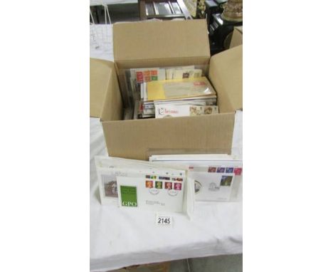 A good collection of unsorted worldwide first day covers etc.,