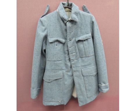 WW1 French Other Ranks Horizon Blue Tuniclight horizon blue, woollen, single breasted, stand and fall collar tunic.  Pleated 