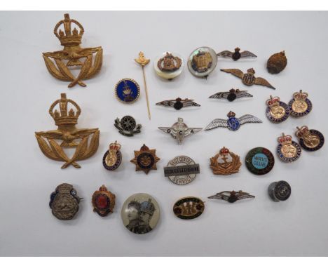 Selection of Lapel Badgesincluding plated and enamel Gloucestershire Rest Centre Service ... Gilt and enamel WRVS Club ... KC