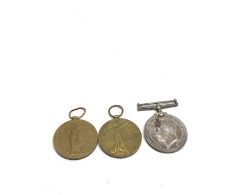 w ww1 medals war medal to 23772 pte r.garland devon reg victory medals to m.13524 g.b.walton shpt.2 r.n and 2800 pte w.short 