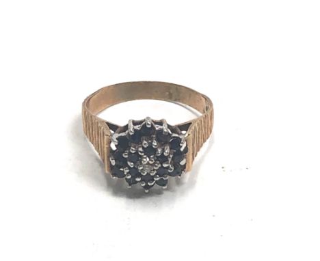 9ct gold sapphire &amp; diamond cluster ring (3.6g)