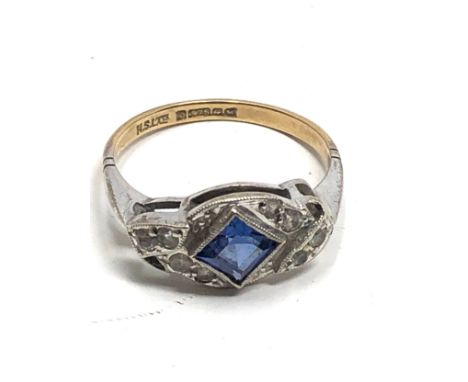 9ct gold synthetic sapphire &amp; clear stone dress ring (2.6g)