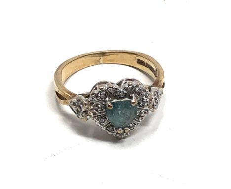 9ct gold topaz &amp; diamond heart ring (2.3g)