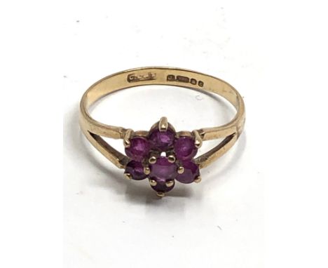 9ct gold ruby floral cluster ring (1.5g)