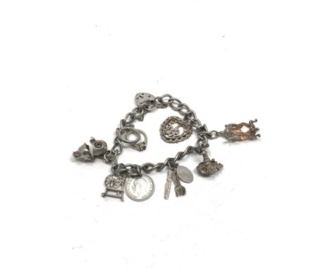 Vintage silver charm bracelet weight 32g
