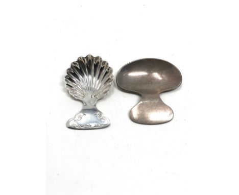 2 hallmarked silver tea caddy spoons