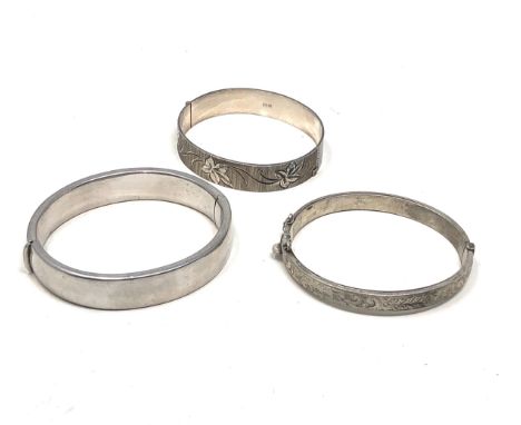 3 Vintage silver bangles weight 75g