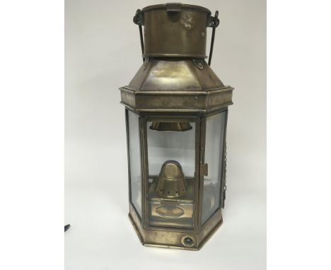 A good example of a genuine early 20th Century Bulpit oil lamp in good condition Hight 41cm.