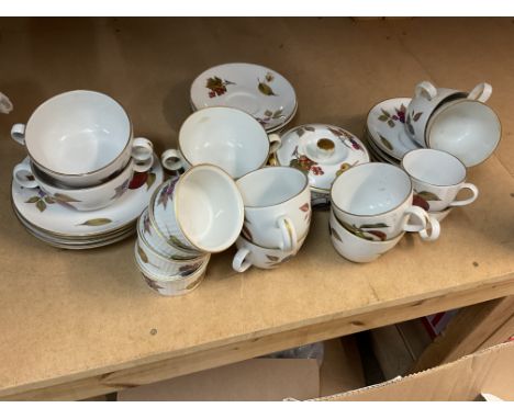 A large selection of Royal Worcester Evesham pattern dinner and tea china - NO RESERVE