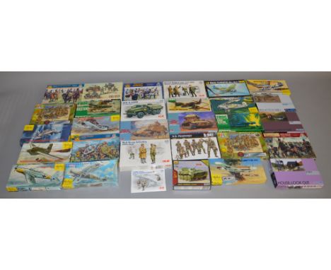 30 boxed Military and Aviation related Model Kits by Zvezda, Frog, Italeri, Heller and others including a Fujimi Kubel Wagon&