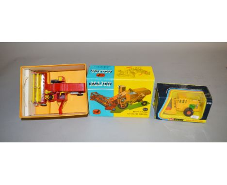 2 boxed Corgi Toys, 1111 MF Combine Harvester, G/VG with in G box with packaing piece and 'Corgi Model Club' slip, together w