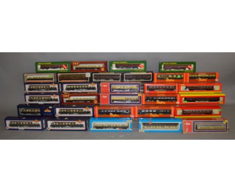 OO Gauge. 27 boxed Coaches by Airfix, Hornby, Graham Farish and Dapol together with three&nbsp; LMS Maroon and Crimson Coache