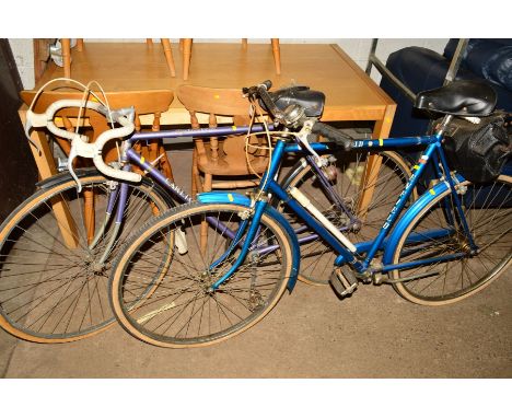 A VINTAGE ROYAL ENFIELD GENTS BIKE and a vintage Carlton gents bike (2)
