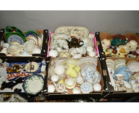 FIVE BOXES AND LOOSE TEAWARES, ORNAMENTS, COMPACTS ETC, to include Beswick Dachshund No3013, Royal Doulton octagonal bowl, D3