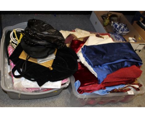 A BOX OF LADIES HANDBAGS TOGETHER WITH A TRAY OF ASSORTED TEXTILES