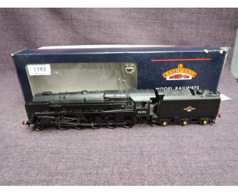 A Bachmann 00 gauge, 32-851 9F 2-10-0 Standard 92192 D/Chimney BR L/C Black BR1F Tender, in original box