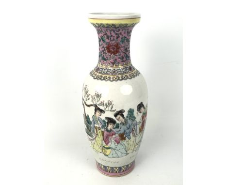 A Chinese famille rose porcelain vase - second half 20th century, baluster form, painted with a noblewoman and her attendants