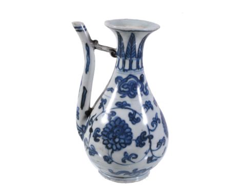  A Chinese blue and white ewer,   late Ming Dynasty, the pear-shaped body of the ewer painted with a chrysanthemum scroll, is