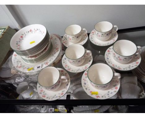 A collection of approx 28 pieces of ceramic tableware by Royal Doulton decorated in the Expressions Florentina pattern (qty)