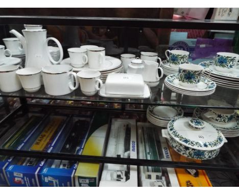 A quantity of dinner and table ware to include Midwinter, Royal Doulton, Thomas and Eschenbach.