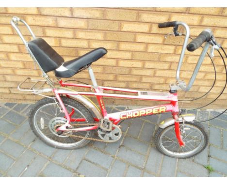 Raleigh Chopper - a vintage Raleigh Chopper Mark 3, arrow edge 3 gear bicycle, approximate height 100 cm