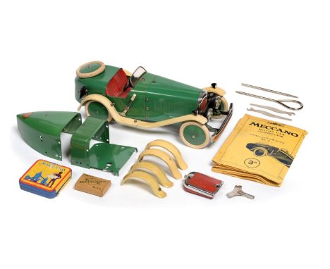 Meccano No.2 Constructor Car green/cream with additional spare parts and instruction leaflet (E) 