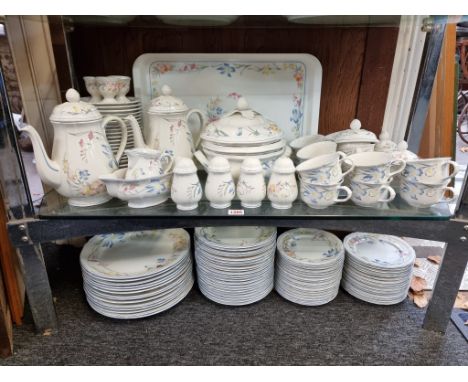 An extensive Villeroy &amp; Boch 'Riveria' pattern tea and dinner service.&nbsp; 