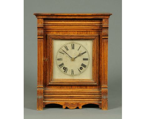 A late 19th century oak mantle clock, with two-train movement by Winterhalder & Hofmeier.  Width 26 cm, height 32 cm.  