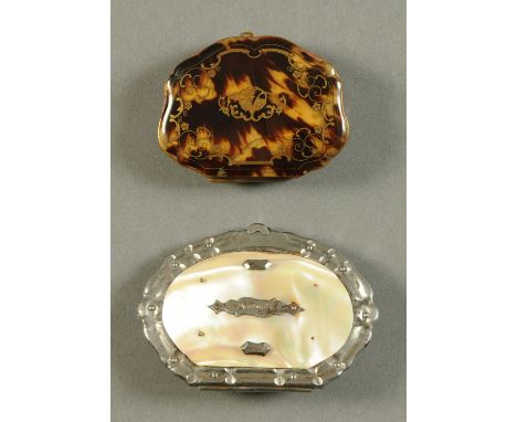 A Victorian mother of pearl and plated souvenir sovereign purse, length 95 mm, and a Victorian tortoiseshell purse.