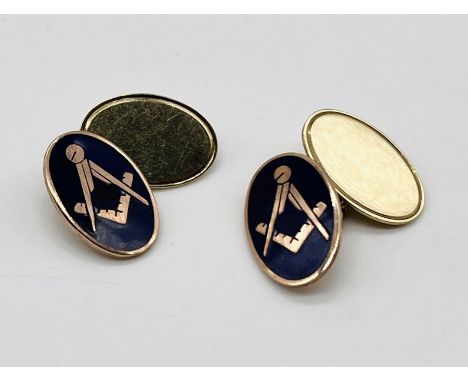 A pair of 9ct gold and enamelled Masonic cufflinks with square &amp; compass - 6.8g