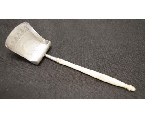 George III sterling silver caddy spoon Birmingham 1806, maker (possibly John Turner). Bone handle. (Weight 10grams approx).