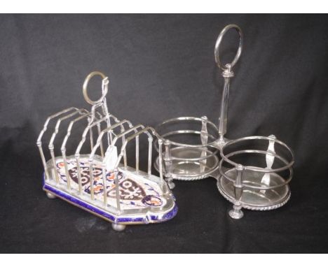 Vintage English silver plate toast rack with Imari pattern ceramic base; together with an Elkington silver plate wine bottle 