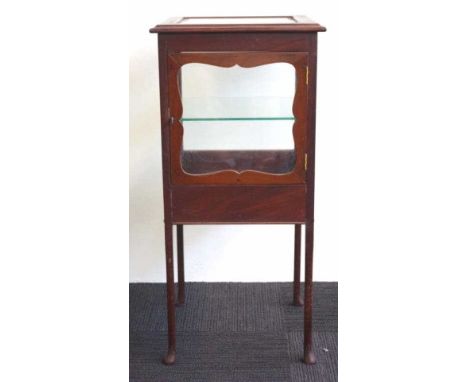 Small Georgian style vitrine with glass shelf, 39cm x 39cm, 83cm high