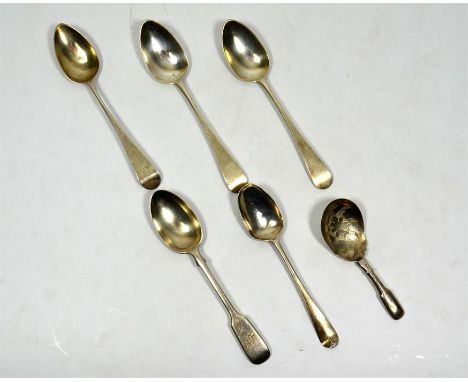 Five Georgian silver tea spoons and one Georgian silver sugar spoon, two by William Bateman, London. Longest Length 13cm, tot