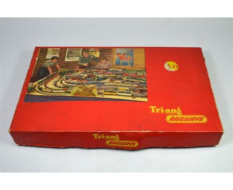 A Tri-ang Railways scale model railway set (boxed), OO/HO gauge RS.37 'The Frontiersman' Davy Crockett, including smoke unit 